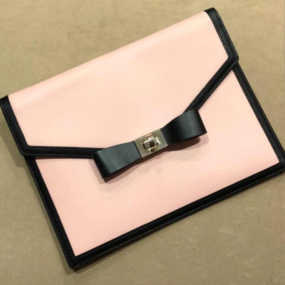 Sweet KATE SPADE Envelope Clutch Magnetic Closure